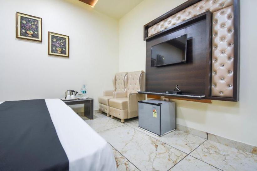 جالاندار Hotel Ravi Residency المظهر الخارجي الصورة